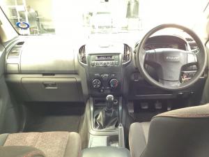 Isuzu D-Max 250 double cab Hi-Ride - Image 6