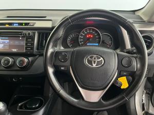 Toyota RAV4 2.0 GX - Image 8