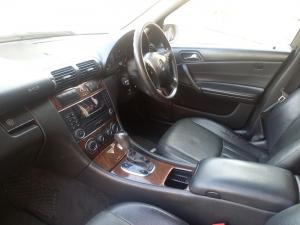 Mercedes-Benz C200K Classic - Image 7