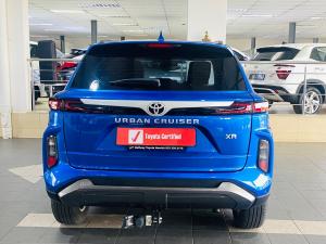 Toyota Urban Cruiser 1.5 XR manual - Image 5