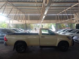Toyota Hilux 2.4GD-6 single cab Raider manual - Image 3
