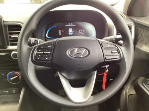 Hyundai Venue 1.2 Premium - Image 8