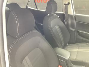 Hyundai Venue 1.2 Premium - Image 17