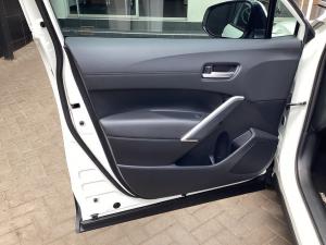 Toyota Corolla Cross 1.8 Xi - Image 25