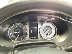 Toyota Hilux 2.4GD-6 single cab Raider manual - Image 10