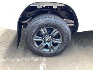 Toyota Hilux 2.4GD-6 single cab Raider manual - Image 16