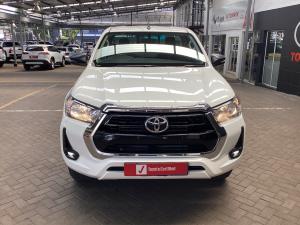 Toyota Hilux 2.4GD-6 single cab Raider manual - Image 4