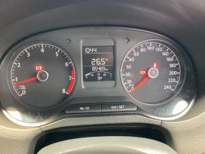 Volkswagen Polo Vivo hatch 1.4 Trendline - Image 9