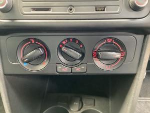 Volkswagen Polo Vivo hatch 1.4 Trendline - Image 14