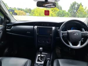 Toyota Fortuner 2.4GD-6 auto - Image 6