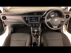 Toyota Corolla Quest 1.8 Plus manual - Image 6