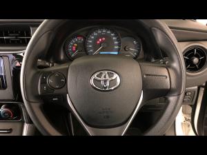 Toyota Corolla Quest 1.8 Plus manual - Image 8