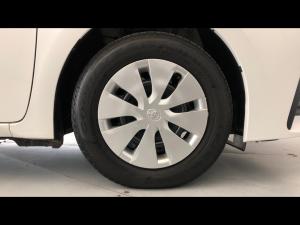 Toyota Corolla Quest 1.8 Plus manual - Image 17