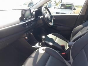 Kia Picanto 1.2 X-Line manual - Image 7