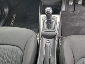 Toyota Starlet 1.5 Xi - Image 11