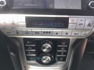 Toyota Land Cruiser Prado 2.8GD VX-L - Image 14