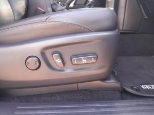 Toyota Land Cruiser Prado 2.8GD VX-L - Image 17