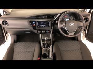 Toyota Corolla Quest 1.8 Plus manual - Image 6