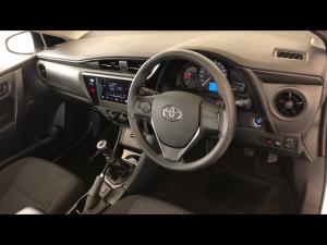 Toyota Corolla Quest 1.8 Plus manual - Image 10