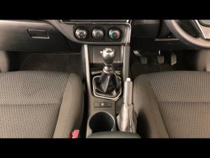 Toyota Corolla Quest 1.8 Plus manual - Image 15