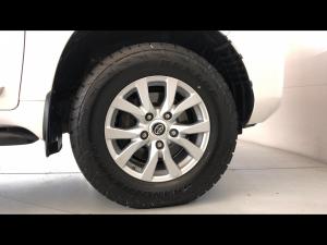 Toyota Land Cruiser 200 4.5D-4D V8 VX-R - Image 17