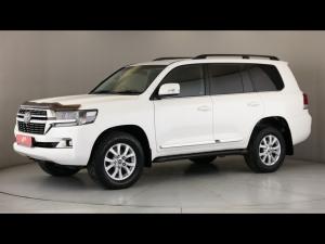 Toyota Land Cruiser 200 4.5D-4D V8 VX-R - Image 23