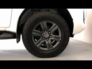 Toyota Hilux 2.8GD-6 48V double cab 4x4 Raider - Image 17