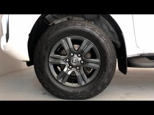 Toyota Hilux 2.8GD-6 48V double cab 4x4 Raider - Image 18