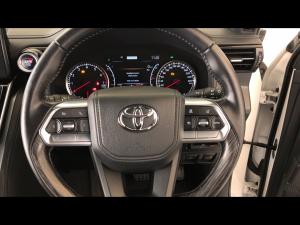 Toyota Land Cruiser 300 3.5T GR-Sport - Image 8