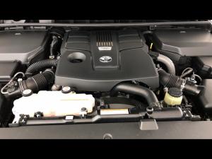 Toyota Land Cruiser 300 3.5T GR-Sport - Image 14