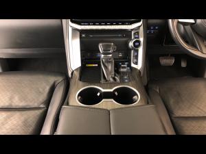 Toyota Land Cruiser 300 3.5T GR-Sport - Image 15