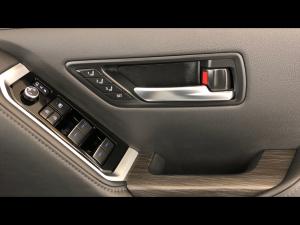 Toyota Land Cruiser 300 3.5T GR-Sport - Image 32