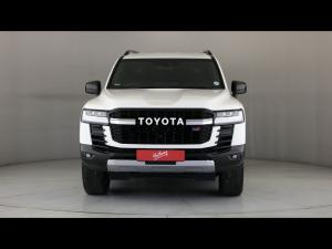 Toyota Land Cruiser 300 3.5T GR-Sport - Image 4