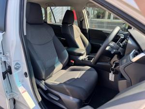 Toyota RAV4 2.0 GX auto - Image 15