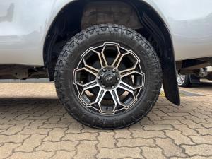 Toyota Hilux 2.8GD-6 Xtra cab 4x4 Legend 50 - Image 17