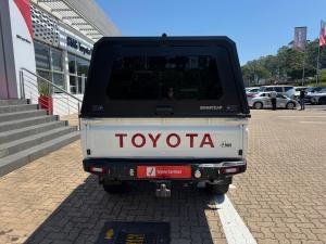 Toyota Land Cruiser 79 2.8GD-6 double cab - Image 5