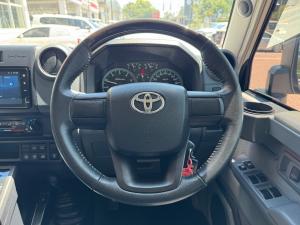 Toyota Land Cruiser 79 2.8GD-6 double cab - Image 8
