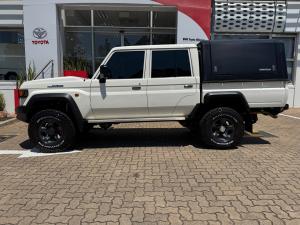 Toyota Land Cruiser 79 2.8GD-6 double cab - Image 19