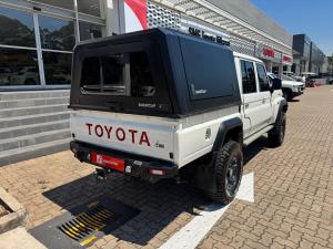 Toyota Land Cruiser 79 2.8GD-6 double cab - Image 2
