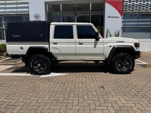 Toyota Land Cruiser 79 2.8GD-6 double cab - Image 3