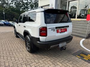 Toyota Land Cruiser Prado 2.8GD VX-R - Image 21