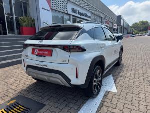 Toyota Starlet Cross 1.5 XR auto - Image 2