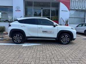 Toyota Starlet Cross 1.5 XR auto - Image 3