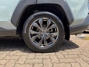 Toyota RAV4 2.5 Hybrid GX-R E-Four - Image 16