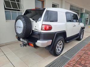 Toyota FJ Cruiser FJ Cruiser - Image 2