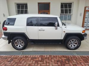 Toyota FJ Cruiser FJ Cruiser - Image 3