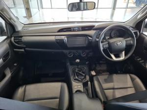 Toyota Hilux 2.4 GD-6 SR 4X4D/C - Image 6
