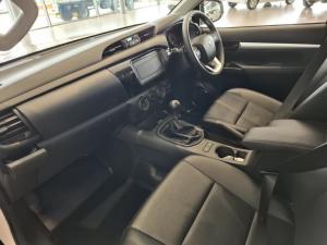 Toyota Hilux 2.4 GD-6 SR 4X4D/C - Image 7