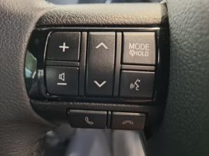 Toyota Hilux 2.8 GD-6 RB Legend automaticE/CAB - Image 9