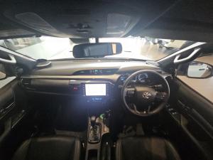 Toyota Hilux 2.8 GD-6 RB Legend 4X4 automaticD/C - Image 6